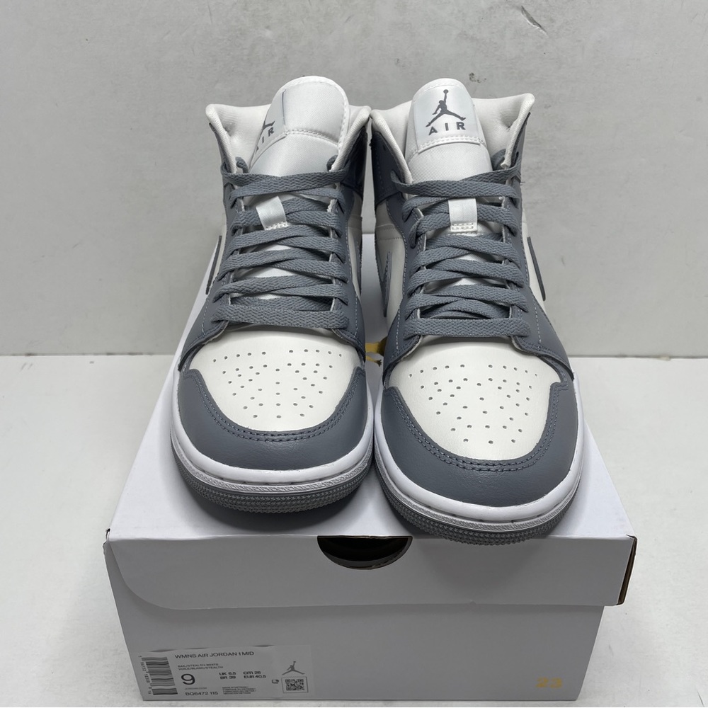 Nike Air Jordan 1 Retro Mid WMNS “Stealth” 2022 - Picture 2 of 4